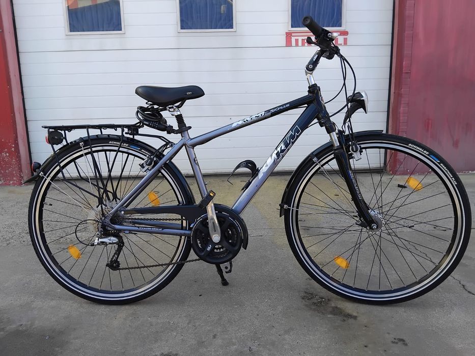 Vând bicicleta ktm din aluminiu pentru bărbați