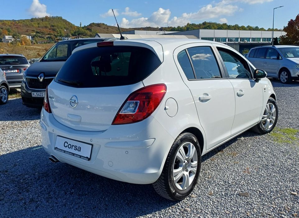 Opel Corsa an 2011 motor 1.4 benzina