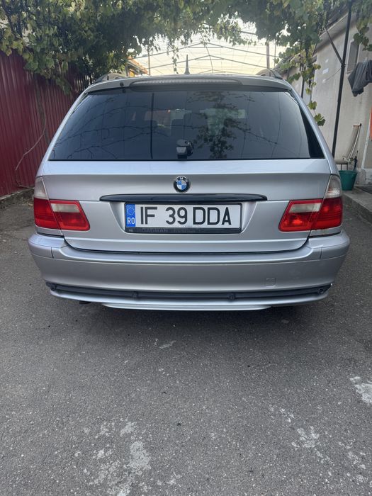 Vand e46 sau schimb cu logan