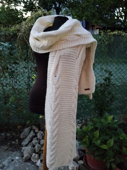 Ръчно изплетени шалове