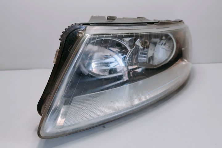 Far  stanga 16013500 Audi A6 4F/C6