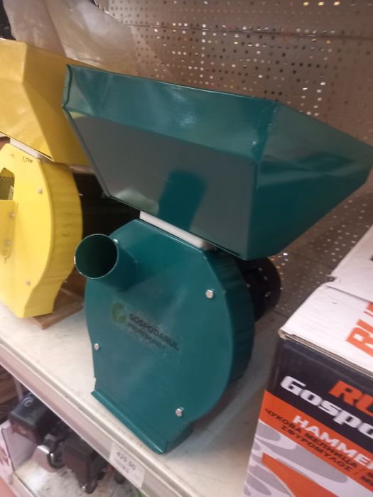 Vând mori de uruiala  și mălai noi