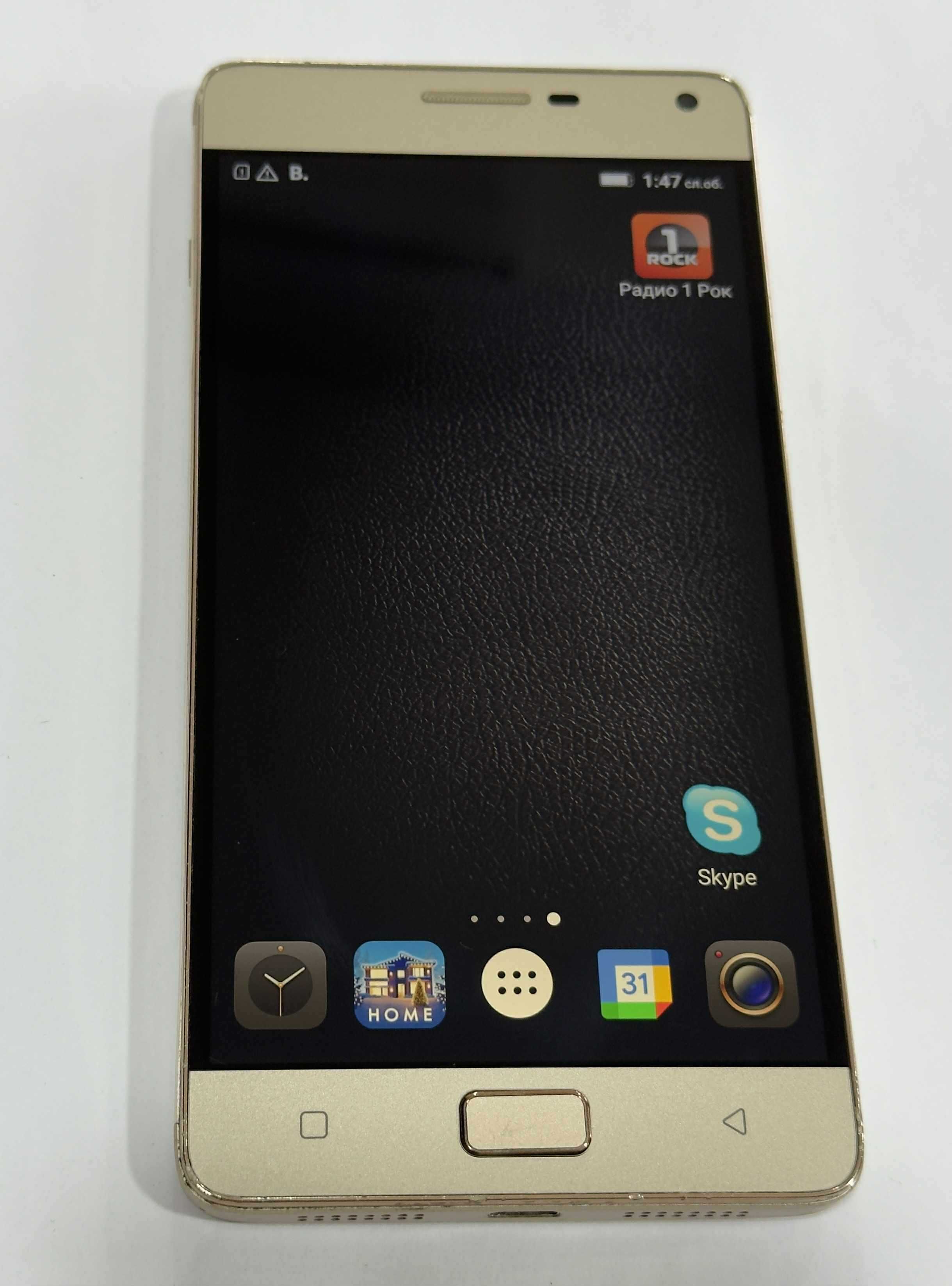 Телефон Lenovo Vibe P1