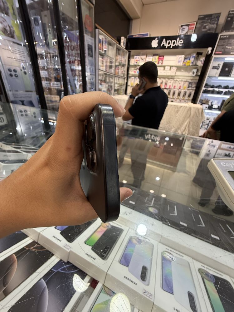 Iphone 15 pro 128gb qora 90%