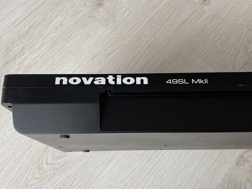 Midi Novation SL49 MKII, controller midi