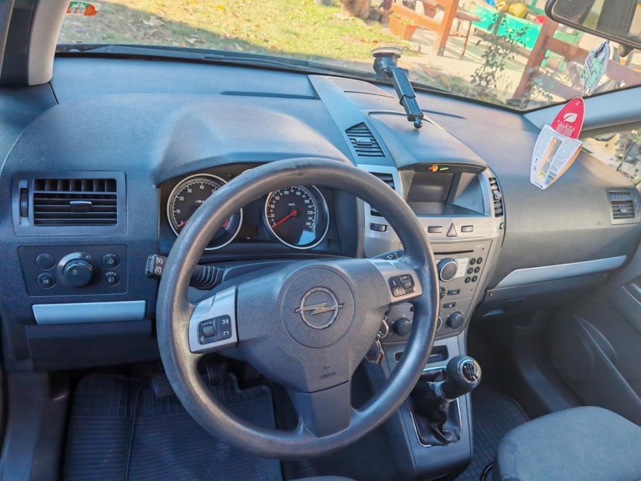 Opel Zafira B 1.8