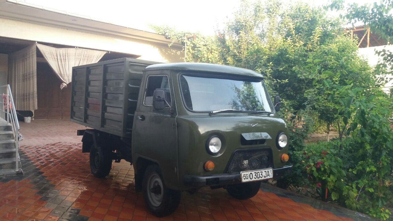 1987 yil Uaz samasuval sotiladi