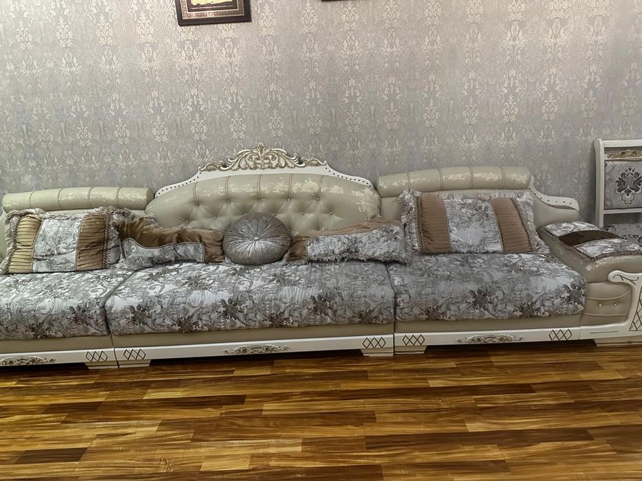 Продам диван 440см