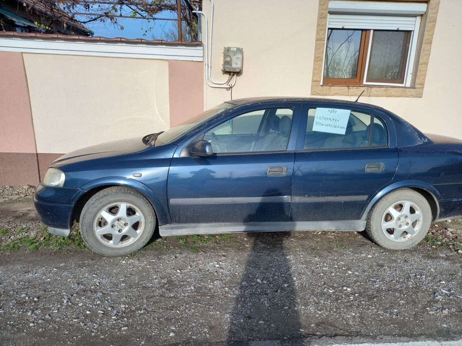 Vând Opel Astra g
