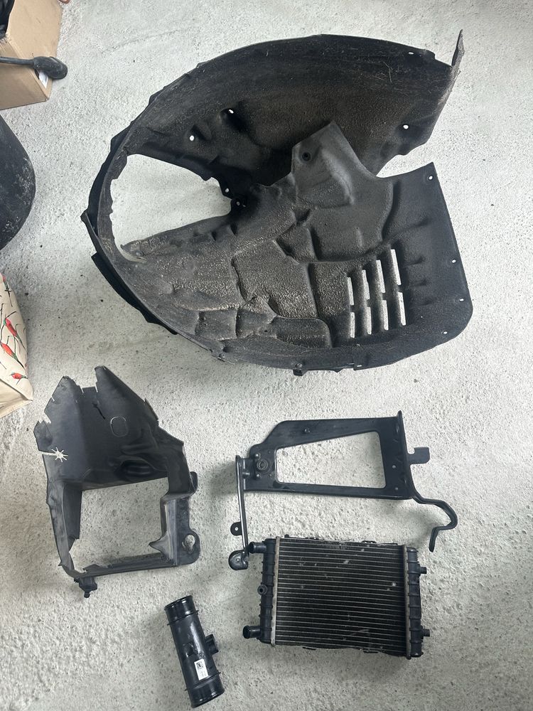 Carenaj stânga față,radiator vw touareg 3.vod:4m0121212.D