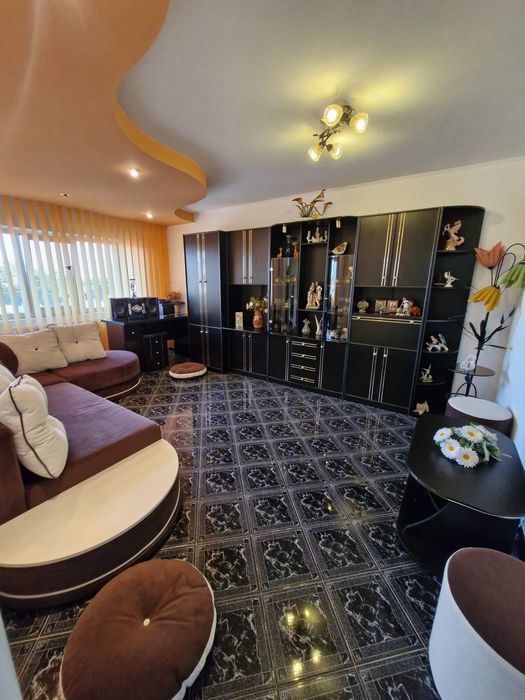 Apartament 2 camere de închiriat
