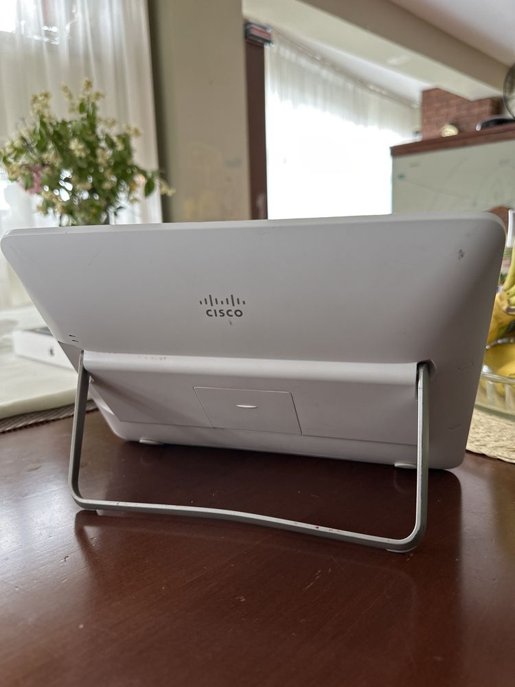 Cisco Telepresence 10” tablet