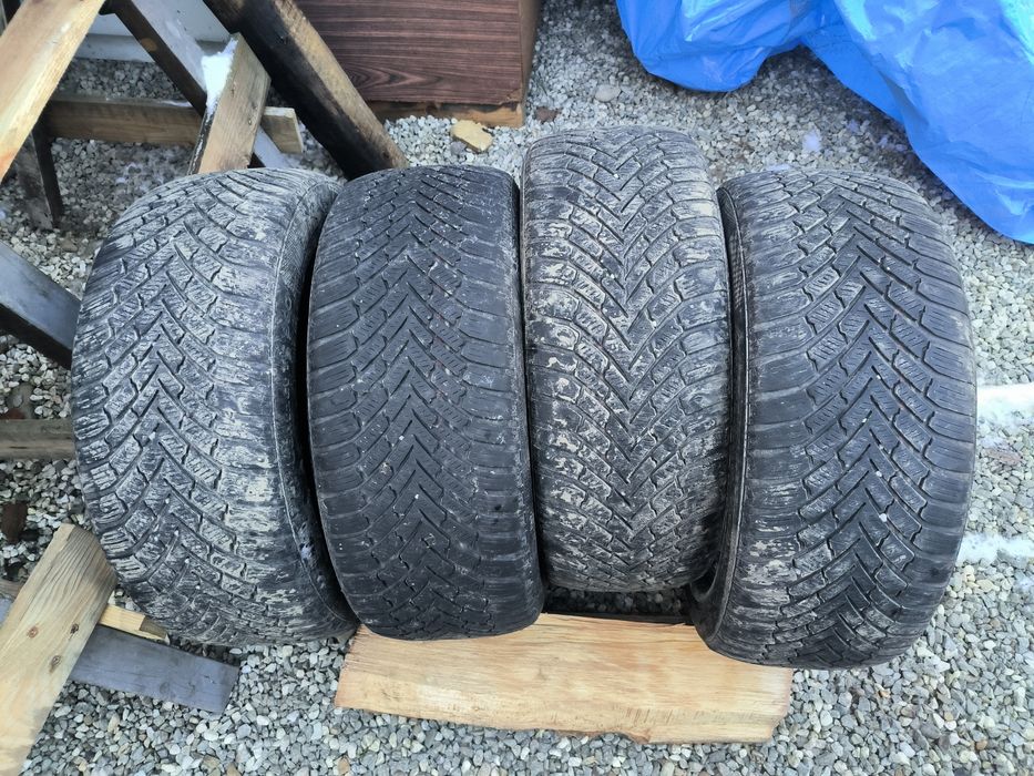 Anvelope iarna Continental 225/50R17