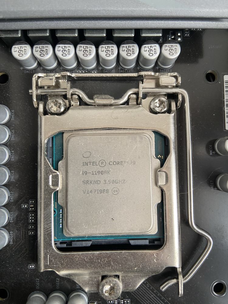 i9-11900K / процессор