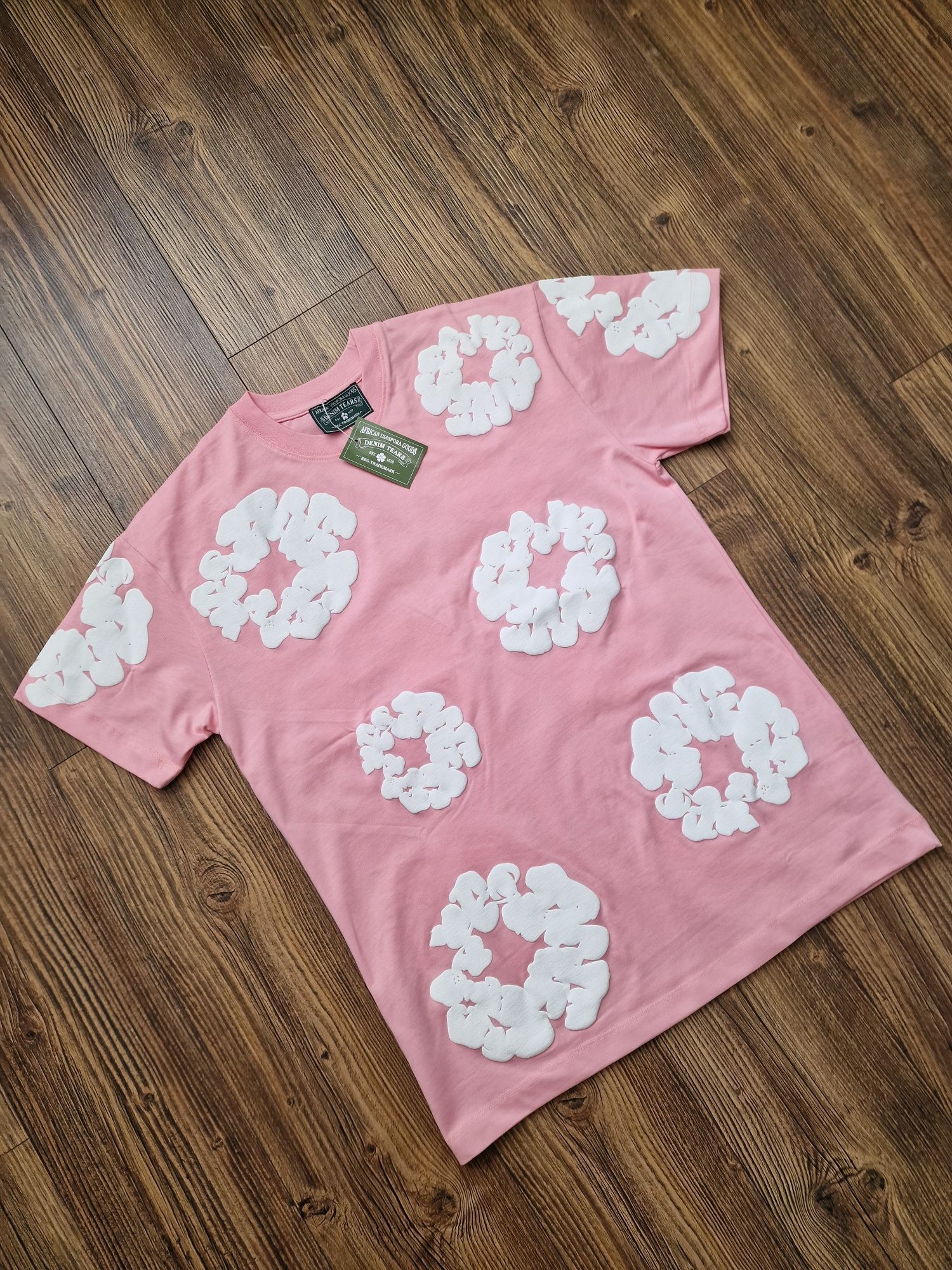 Мъжка тениска DENIM TEARS размер S M L XL 2XL
Най-висок клас материя и