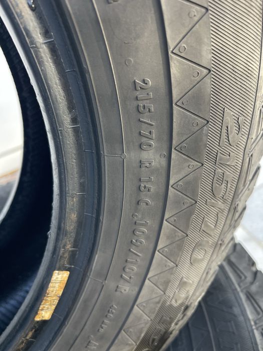 Зимни бусови гуми VIKING WinTech Van 215/70 R15C DOT 2922