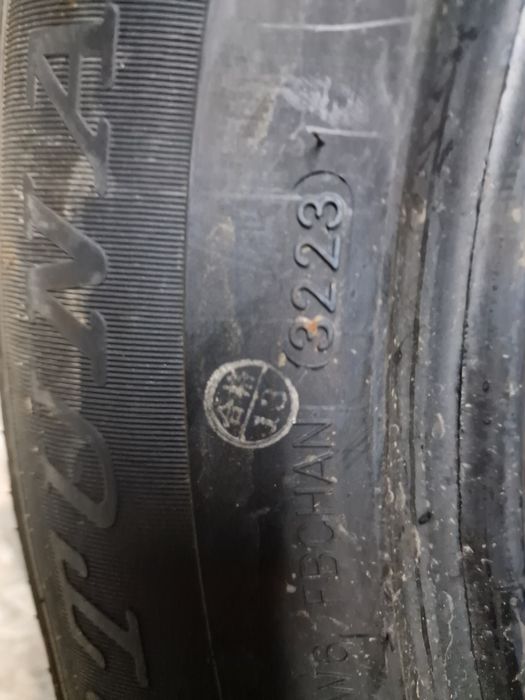 Anvelope 255/50R19 marca Bridgestone, DOT 2022, 6 mm ,M +S