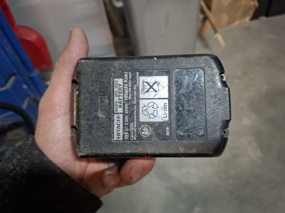 Incarcator HITACHI