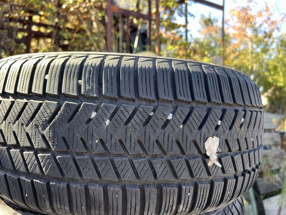 Зимни гуми 195/50/15  .