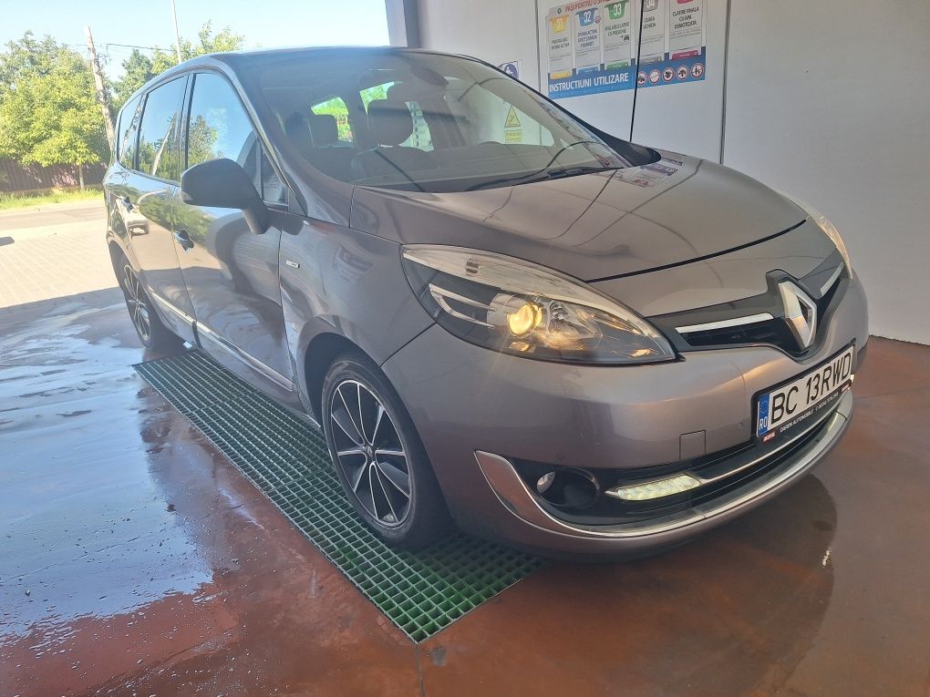 vând renault grande scenic 1.6  dci 7 locuri