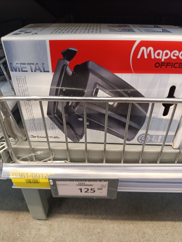 Birotică. Perforatoare și capsatoare. 150 lei .