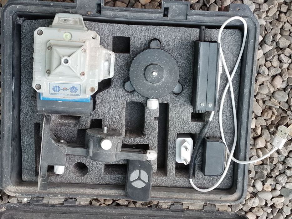 Лазер  сотилади почти янги