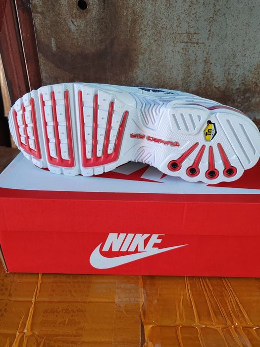 Nike AIR Max plus 3 .,