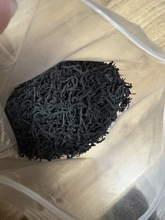 Продаю черный китайский листовой чай
