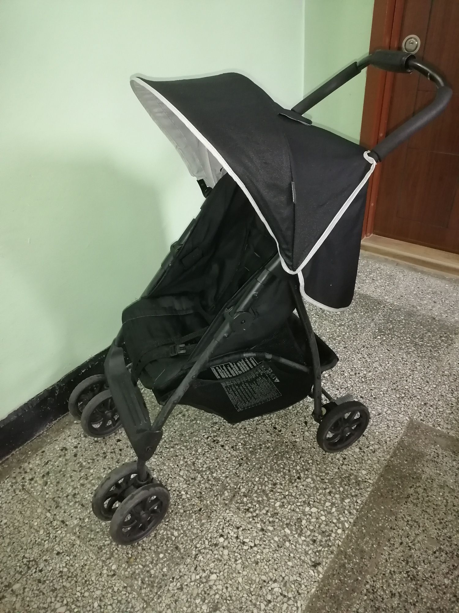 Лятна детска количка 90лв