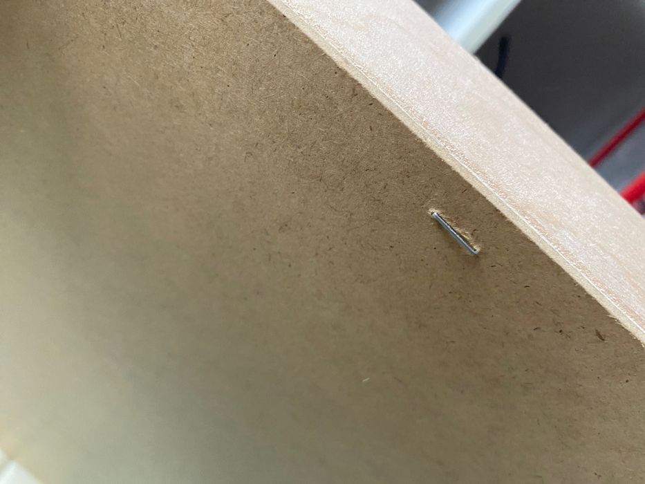 Нов, дефектен Дървен рафт за съхранение на колички - 90 отделения