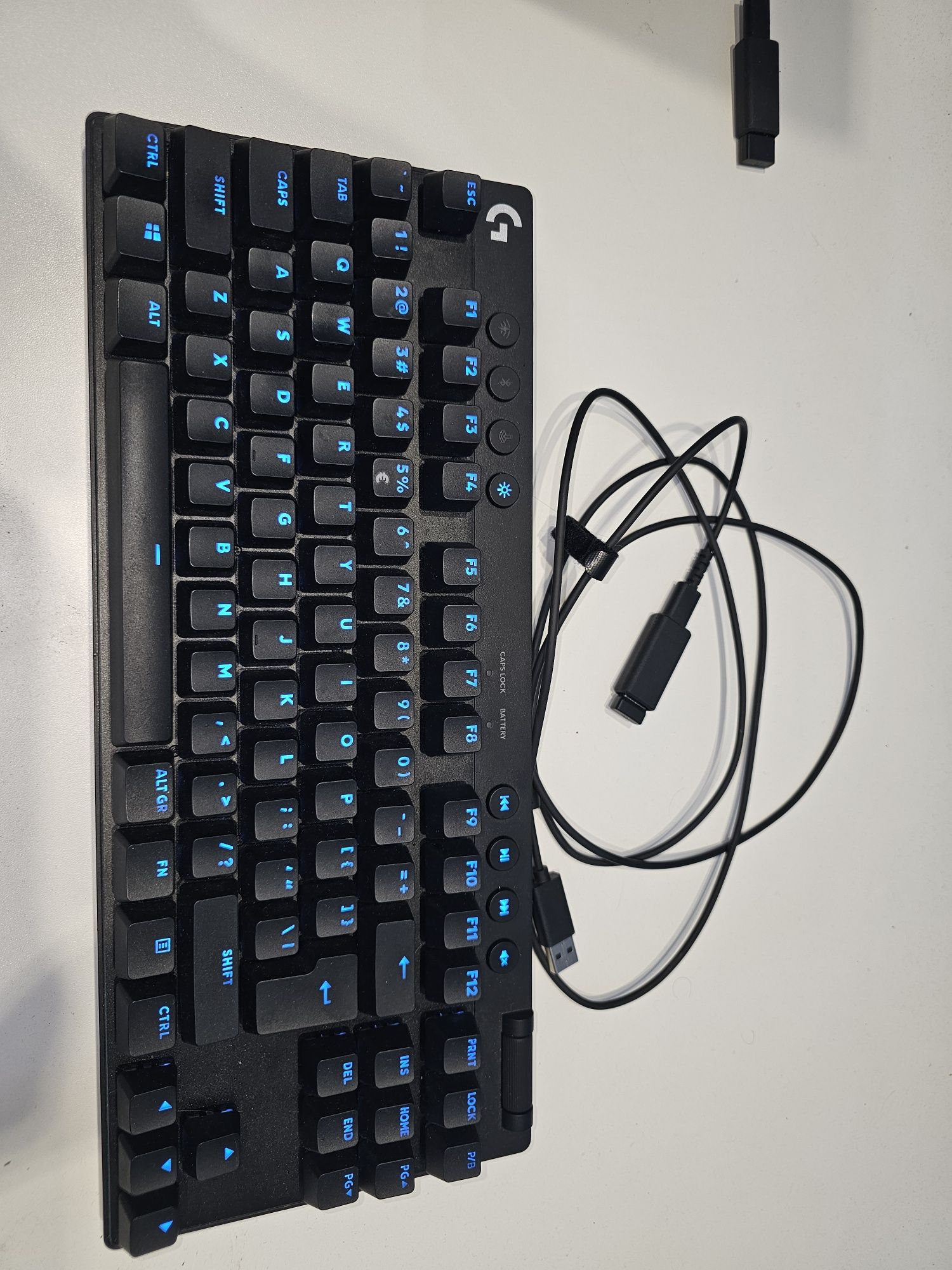 Продам клавиатуру Logitech G Pro X TKL