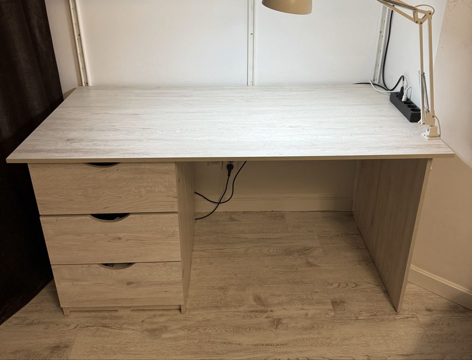 Стол для раскроя или парта