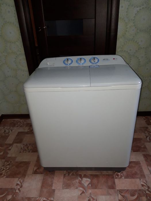 Продам машинку полуавтомат LG на 4 кг  б/у в хорошем состоянии.