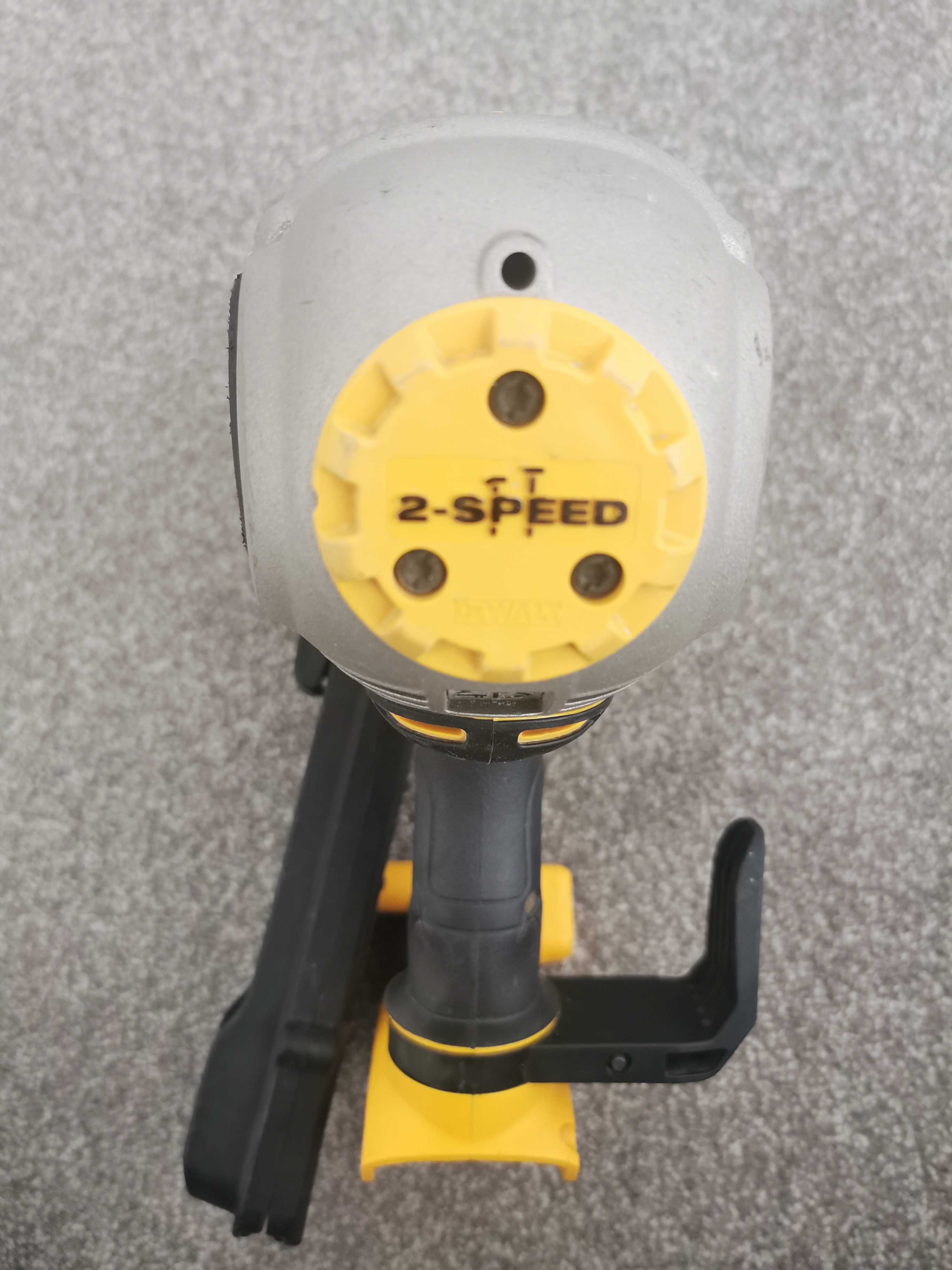Такер  Пистолет безчетков за пирони 9см Девалт DEWALT DCN692 Type 3