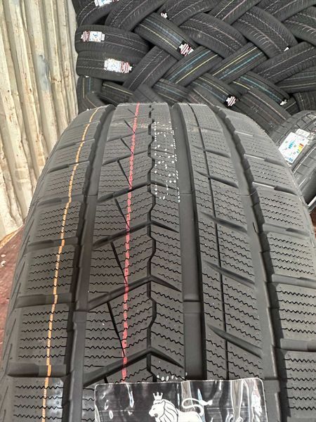 Нови зимни гуми ARIVO Winmaster ARW 2 235/45R17 97H XL НОВ DOT