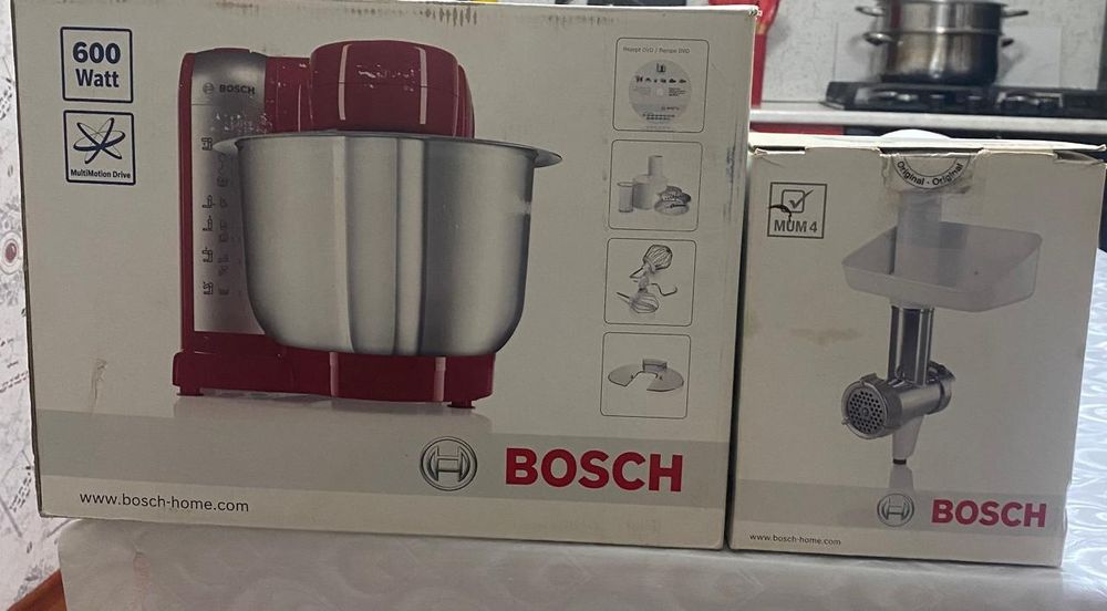 Кухонный комбайн BOSCH.