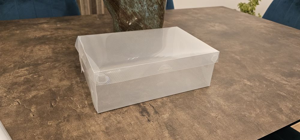 Vand cutii transparente pentru pantofi si incaltaminte
