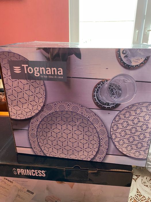 Set nou 18 farfurii Tognana Down Town