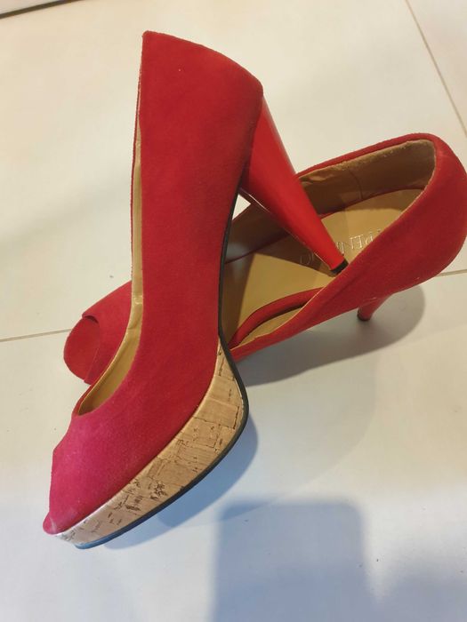 Дамски обувки с ток