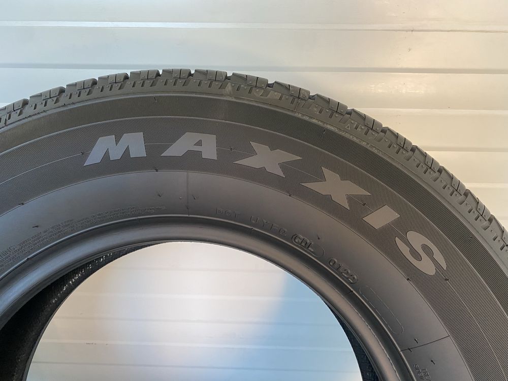 4бр зимни гуми 225/75/16C/Maxxis Vansmart A/S/AL2/dot0122/8.4мм грайфе