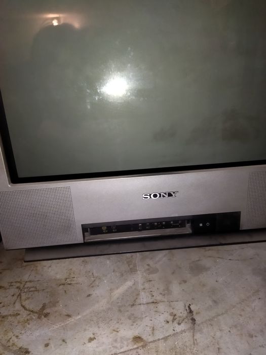 Продам телевизор SONY