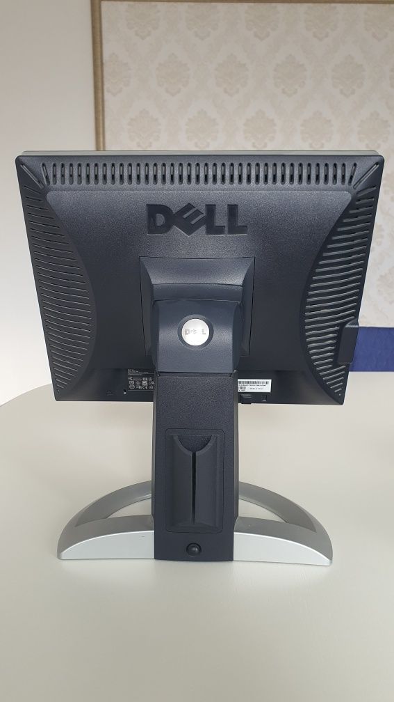 Dell 1704FPV монитор