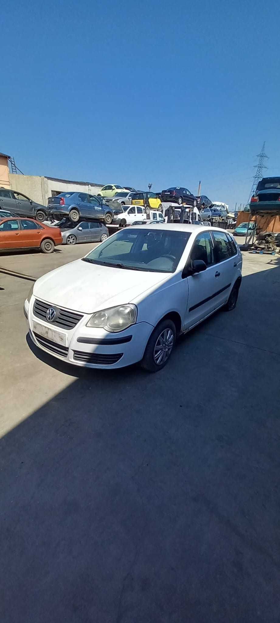 vw polo  an 2005 Dezmembrez/Dezmembram