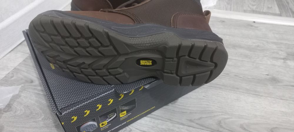 СПЕЦОБУВЬ, 42 размера