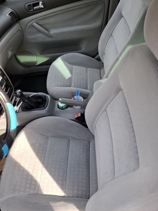 Vând Volkswagen Passat