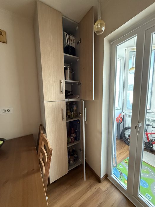 3 dulapuri de bucatarie spatioase