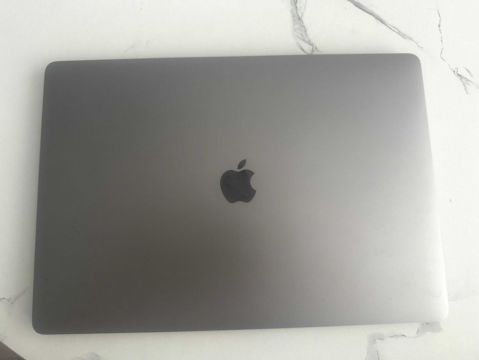 Macbook Pro 2019 i9
