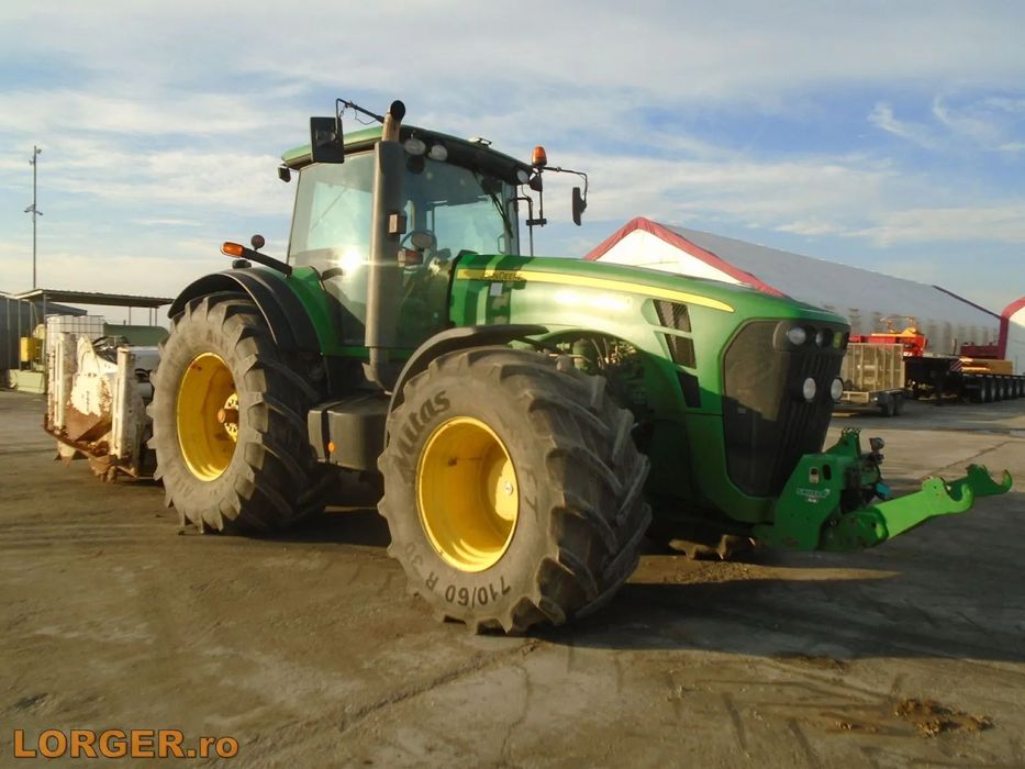 John Deere 8530 cu stabilizator de sol Wirtgen WS 250 Tractor John Deere 8530 cu stabilizator de sol Wirtgen WS 250