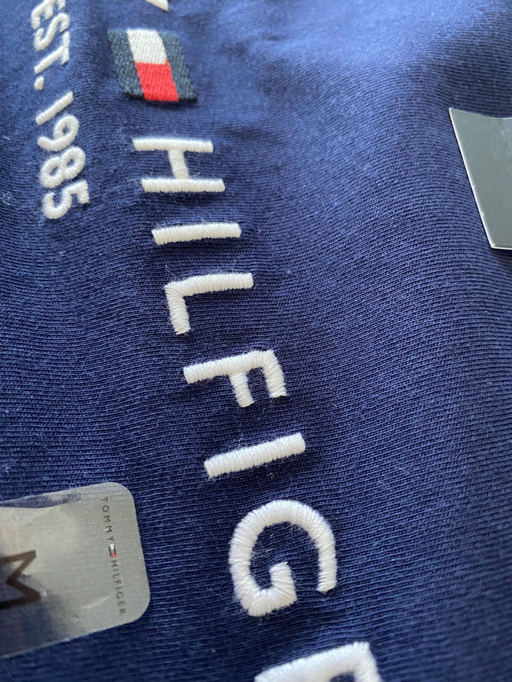 Tricouri Tommy Hilfiger originale