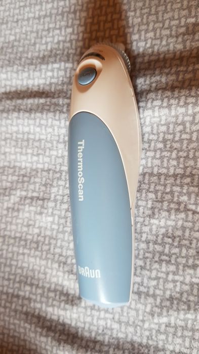 Termometru auricular Braun ThermoScan IRT 4520